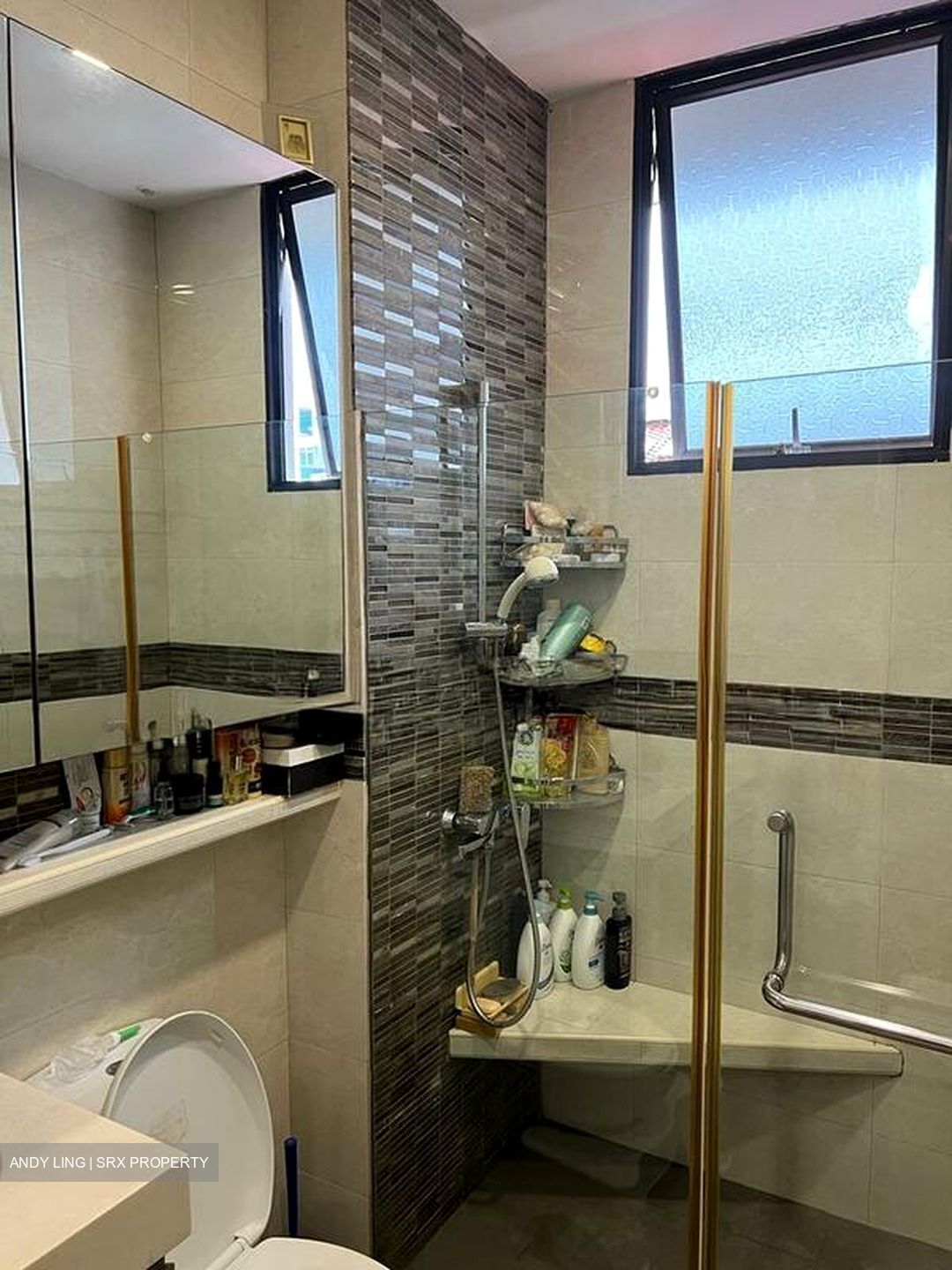 Onan Road (D15), Terrace #568785791